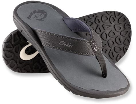 men's olukai flip flops.